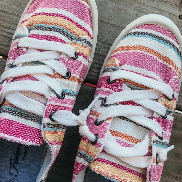 Striped Comfy Sneakers - Picture 3 of 4
